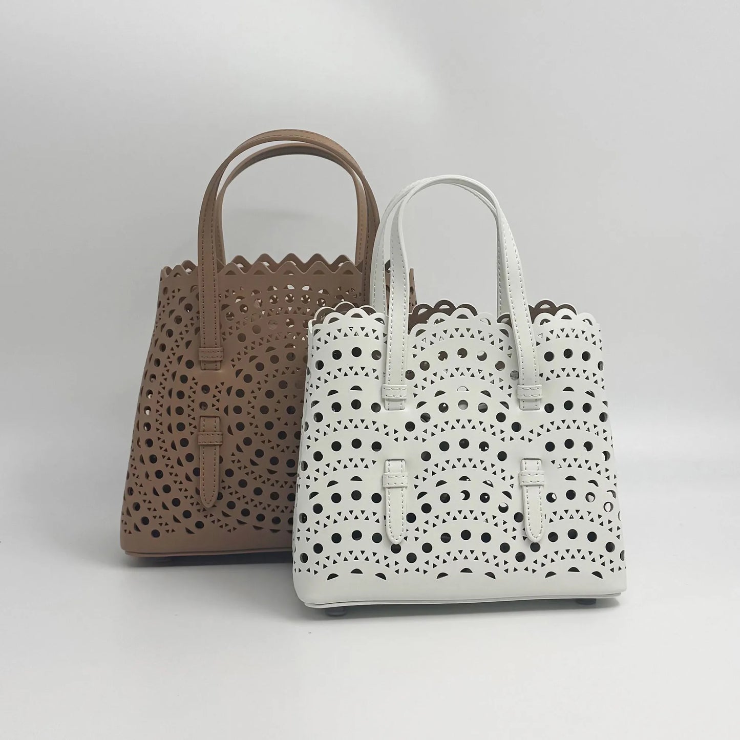 The Chloe 16"