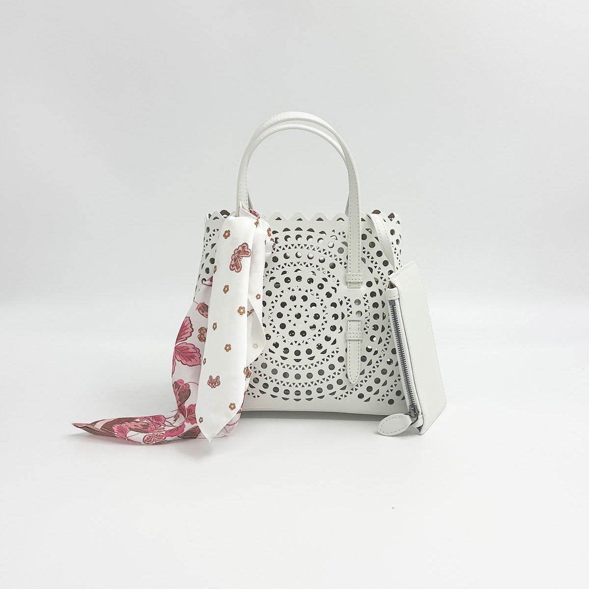 The Chloe 20"