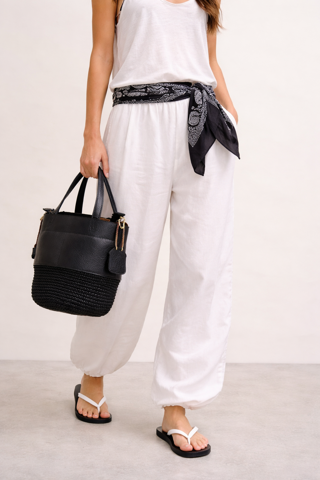 THE LILY -Handheld or Crossbody