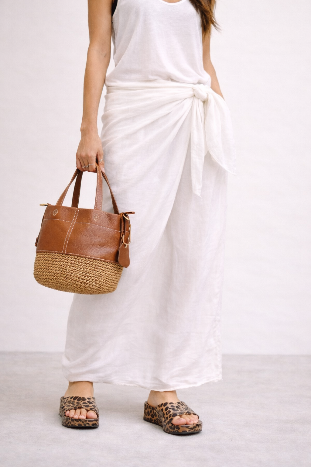 THE LILY -Handheld or Crossbody